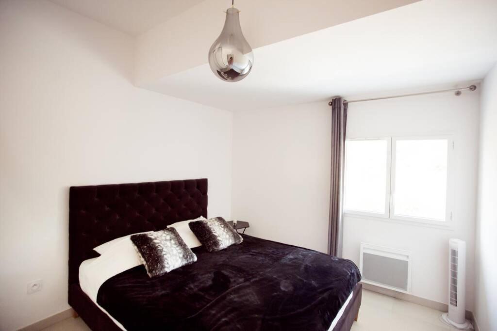 Magnifique Appartement Avec Vue Imprenable 拉隆德莱丝莫里斯 外观 照片